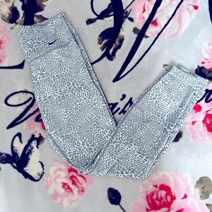 Nike Dri-Fit Leopard Leggings